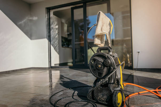 Best Animal Enclosure Cleaning  in Hickory Creek, TX